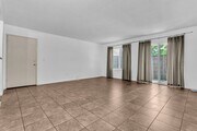 Photo - 574 Derby Rd Townhome