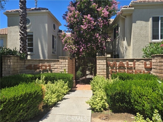 Building Photo - 4201 Las Virgenes Rd Unit 114 Rental