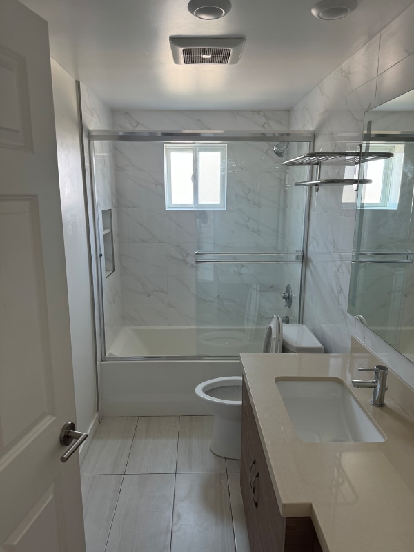 Photo - 5537 La Mirada Ave Unit 302