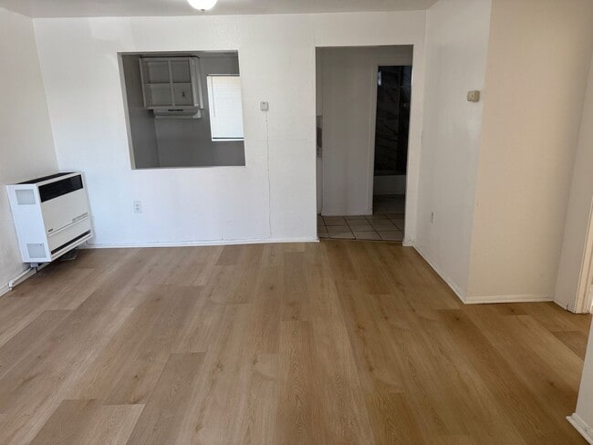 Photo - James, Beverly (Estate) -- 40th Place Unit 1124