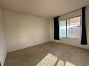 Photo - 6522 Edmonton Ave