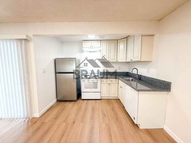 Photo - 5611 Fulcher Ave Unit 15