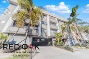 Photo - 11817 Victory Blvd Unit 305