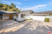 Photo - 4 Rent now at Calvena Drive House