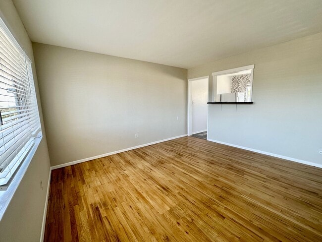 Photo - Charming Upstairs 1-Bedroom Apartment in South Park! Unit 2958