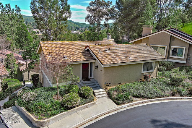 Building Photo - 576 Calle De Las Ovejas