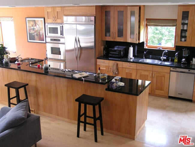 Photo - 420 Sherman Canal