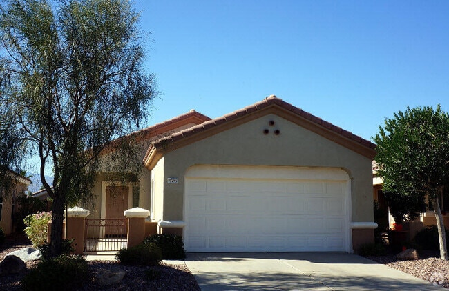 Building Photo - 78473 Hampshire Ave Rental