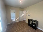 Photo - 16731 Union St