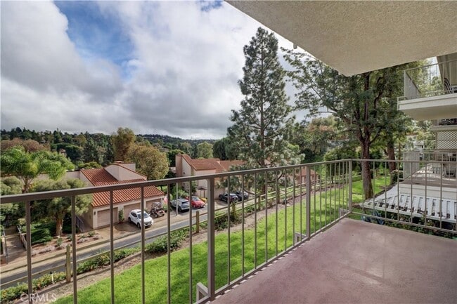 Building Photo - 3363 Monte Hermoso Unit 2C