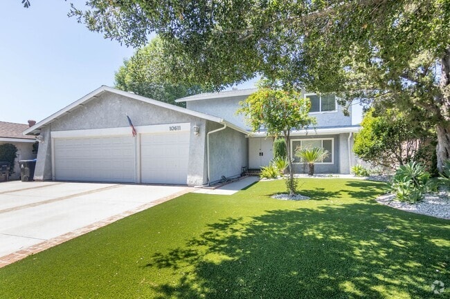 Building Photo - Charming 3-Bedroom Home on a Quiet Street ...