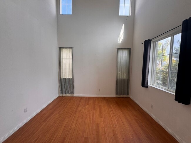 Photo - Spacious 5-Bedroom Home in Sought-After Vi...