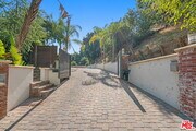 Photo - 3200 Oakley Dr House