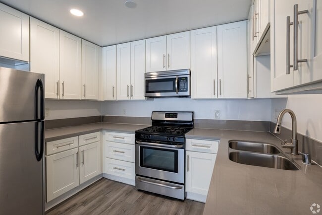 Photo - 115 North Wetherly Drive