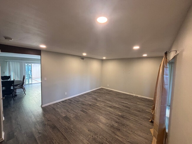 Photo - 662 Driftwood Ln