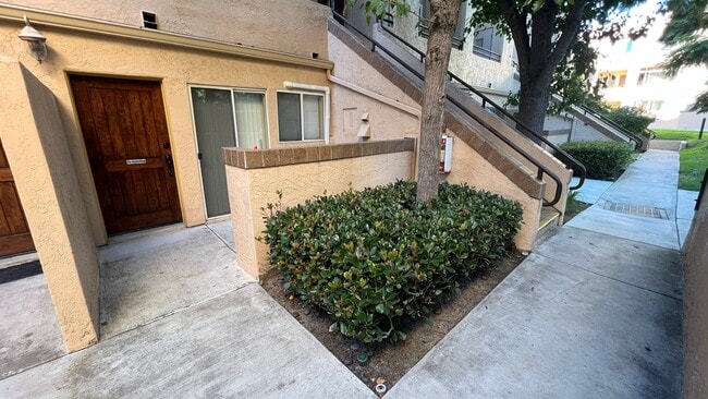 Building Photo - 3927 Nobel Dr