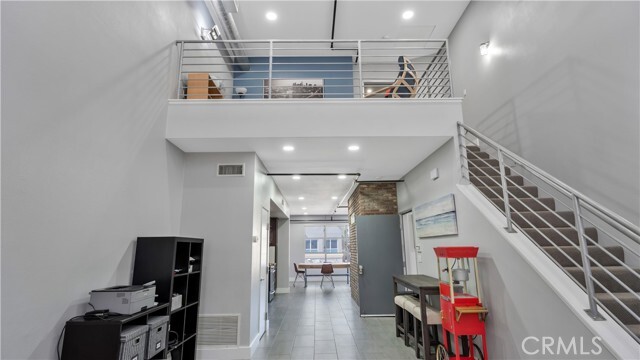 Photo - 728 N Santiago St
