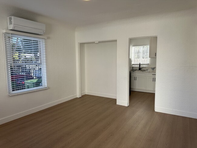 Photo - 2651 Cloverdale Ave Unit #2651