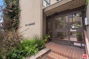 Photo - 853 Larrabee St Condo Unit 14