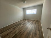 Photo - 20336 Cohasset St