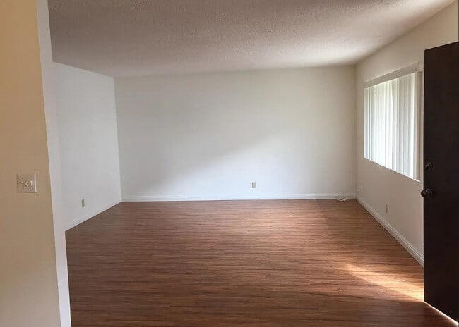 Photo - 2115 Mathews Ave