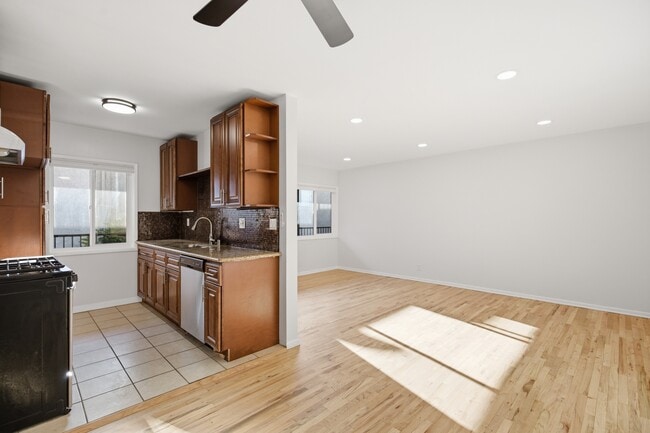 Photo - 14616 Magnolia Blvd