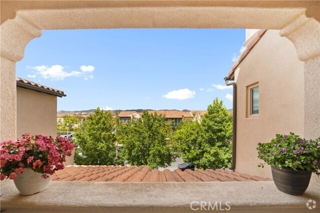 Building Photo - 118 Outwest Rental