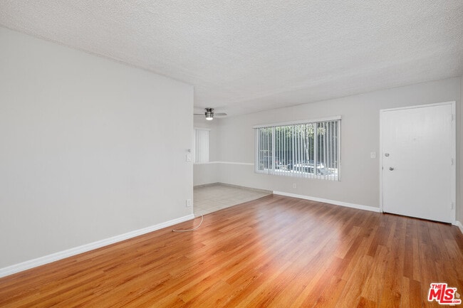 Photo - 1023 Laurel Ave Unit 2