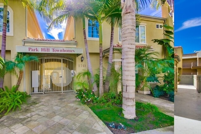 Building Photo - Two Bedroom 2.5 bath Townhome in South Par...