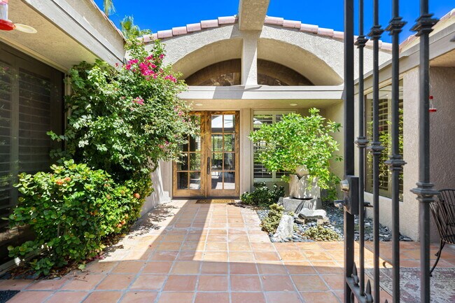 Photo - 78560 Arapahoe Dr