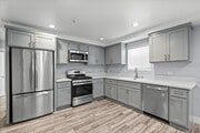 Photo - Beautiful 4 Bed / 3 Bath townhouse with PARKING & IN-UNIT LAUNDRY! Unit 960 1/2 Breed St.