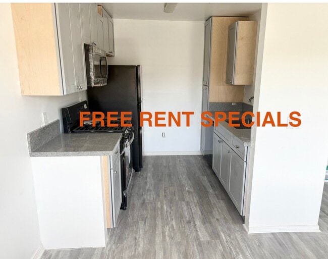 Building Photo - 7308 Canby Ave Unit 7