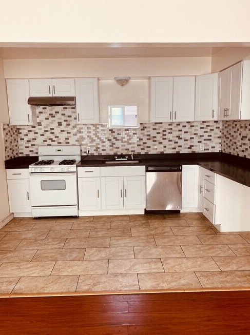 Photo - 4325 W 147th St
