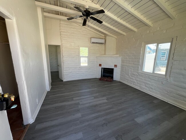 Photo - 72061-72067 Joshua Ln. Unit 72063