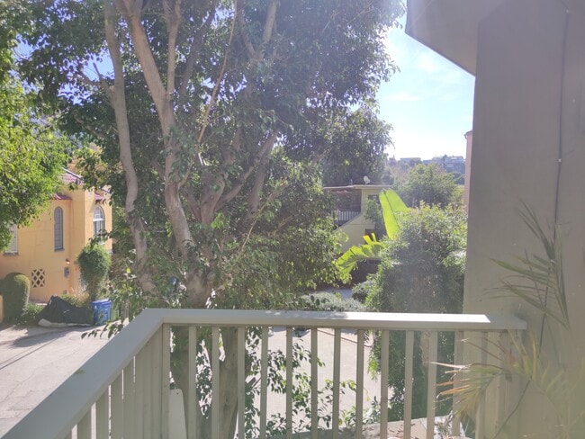 Photo - 6148 Glen Holly St Unit 6148