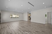 Photo - 11250 Saticoy St House