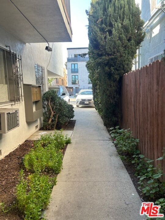 Photo - 1428 S Bedford St Unit 6