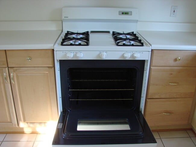 Photo - 22965 Oxnard St Unit Rear Bldg