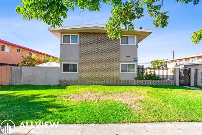 Photo - 3407 W Olinda Ln Unit C