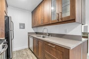 Photo - 1812 Westholme Ave Apartments