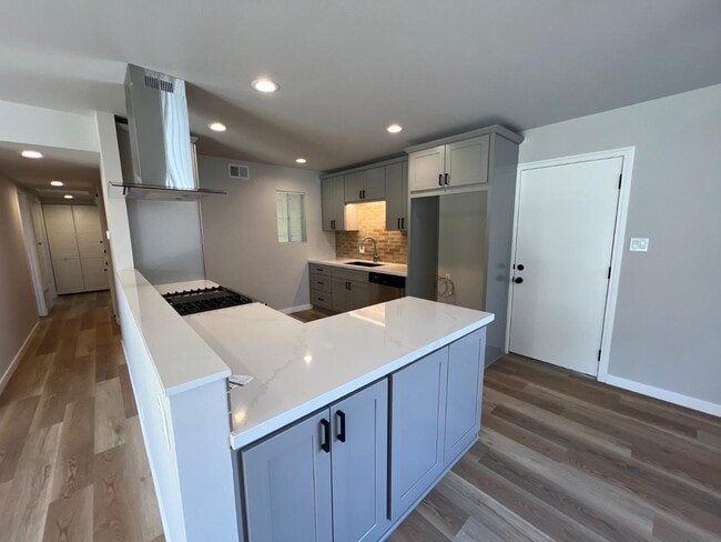 Photo - 160 Sands Pl