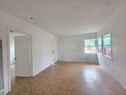 Photo - 624 W Magnolia St Unit A