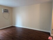 Photo - 633 N Sweetzer Ave Condo Unit 1