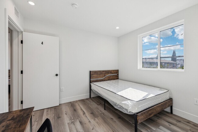 Photo - 1151 W 37th Dr- Housing near USC