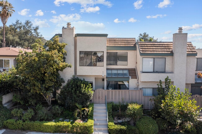 Private Separate Entrance - 1734 N Verdugo Rd