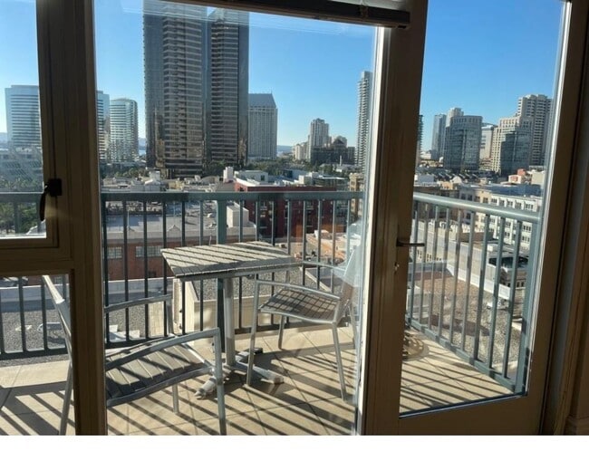 Photo - Downtown 1-Bed plus Loft 1bath 1 parking ... Unit 1111