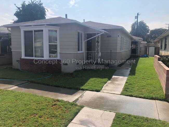 Photo - 110 E Scott St