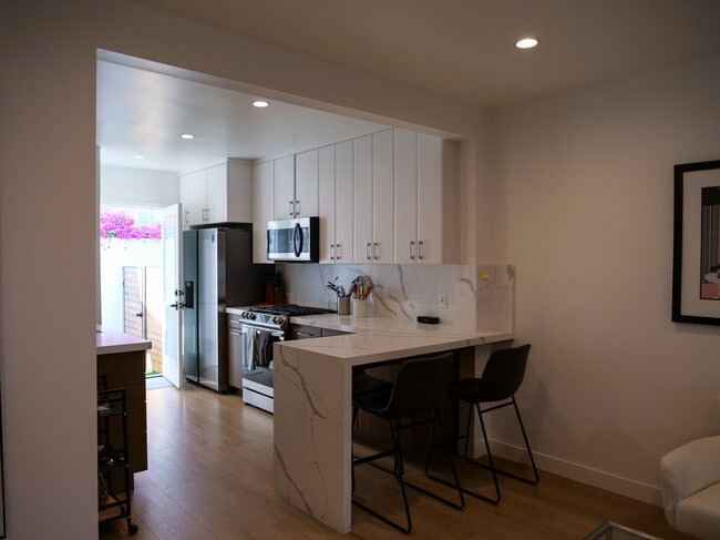 Photo - 3917 Tilden Ave Unit Apt B