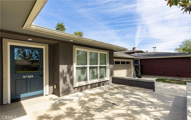 Photo - 933 W Riviera Dr