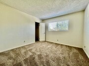 Photo - 471 Ballentyne St #49- Large upper 2 bed 2... House